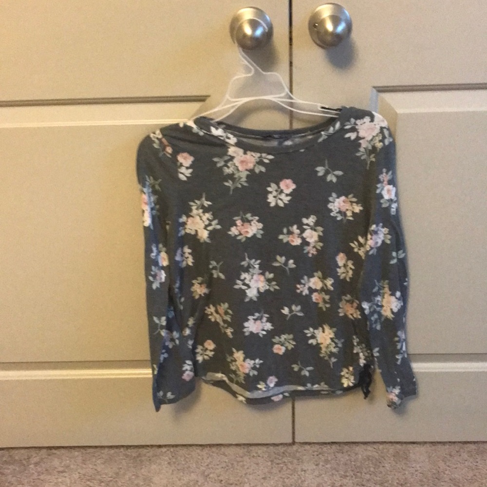 gray floral long sleeve top